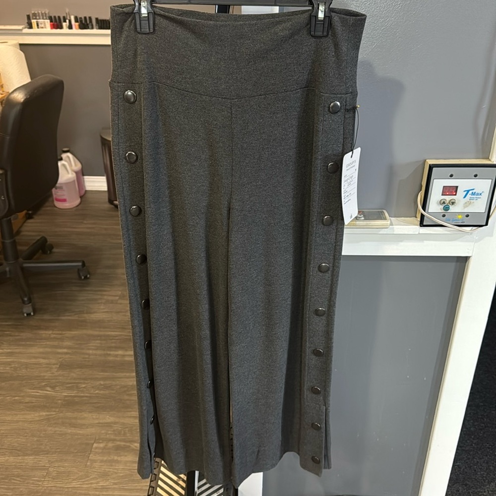 CAbi Charcoal Gray Snap-Trim Cropped Wide-Leg Pants
